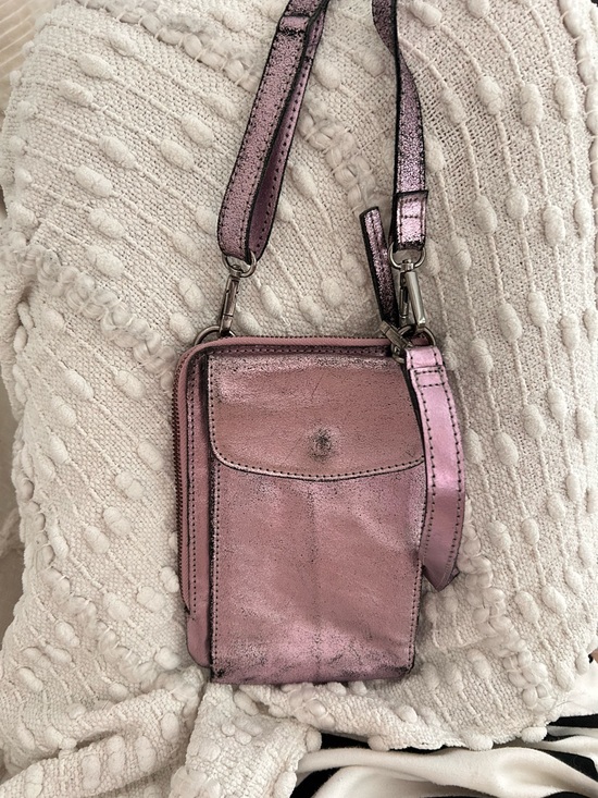 Free People Handbags - Free People Shine Bright Crossbody